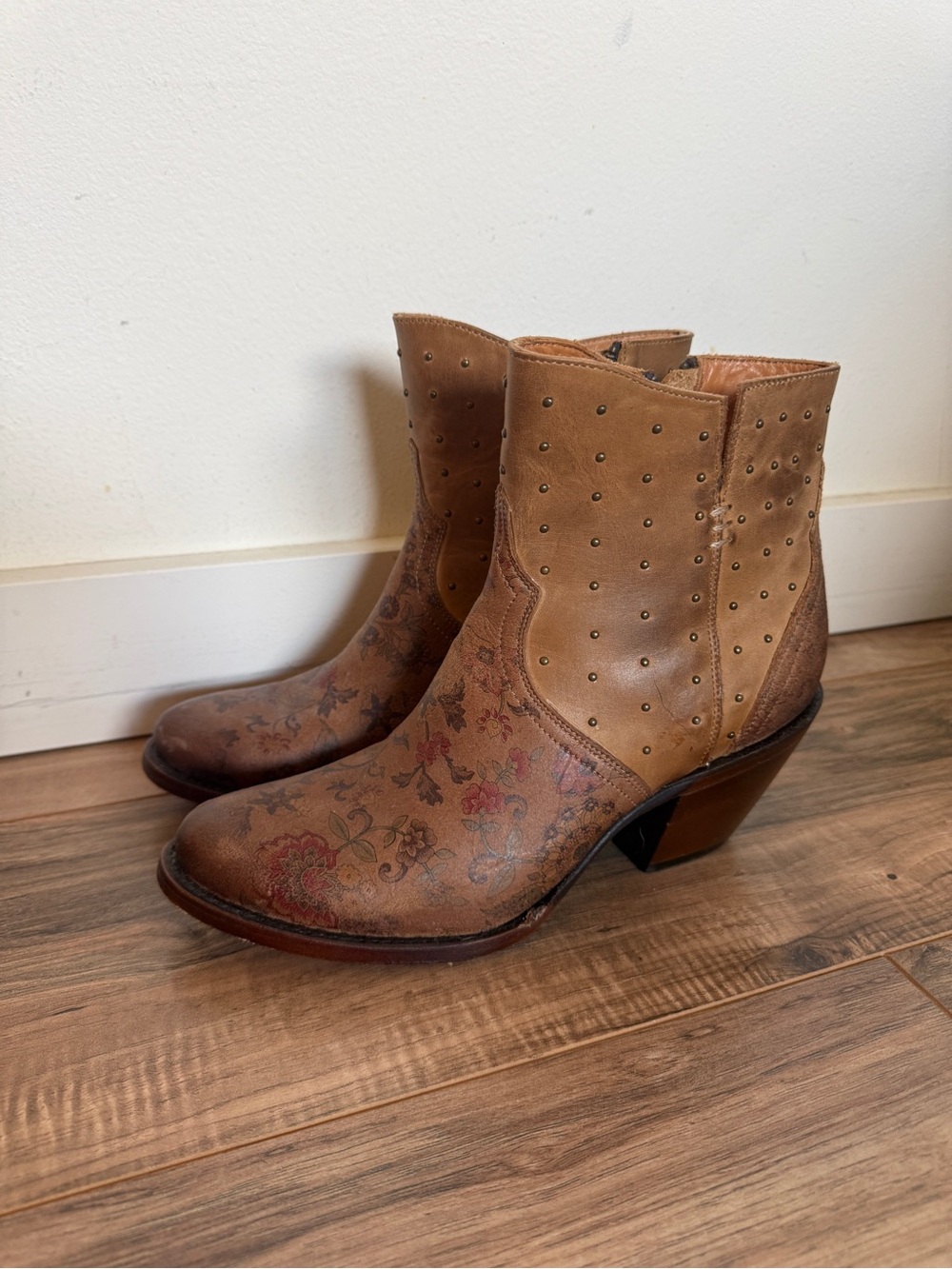 Lucchese Women's Harley Fashion Booties - Round Toe - 8